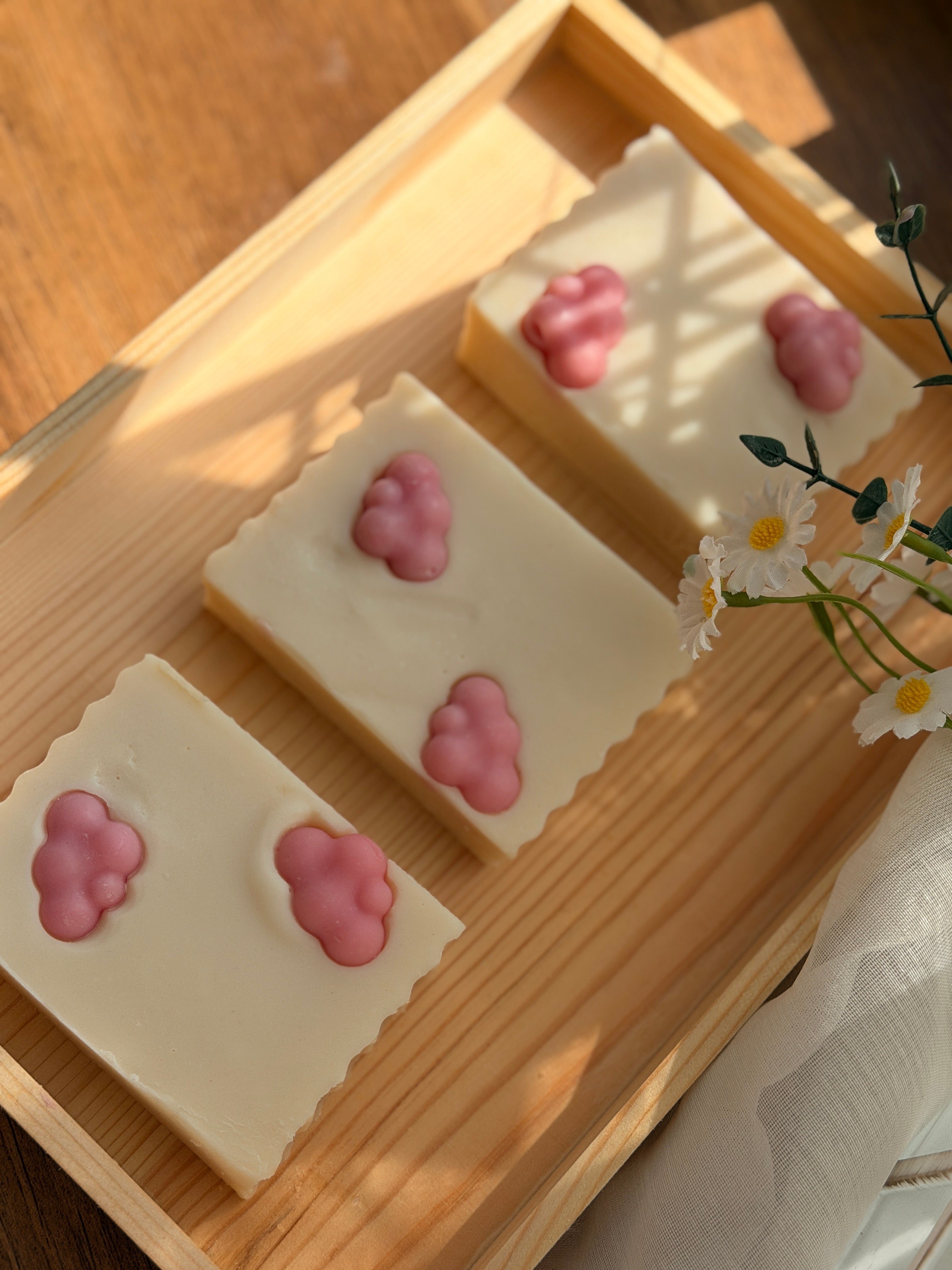 Natural handmade Goat milk Soap for sensitive skin ( for kids and adults)