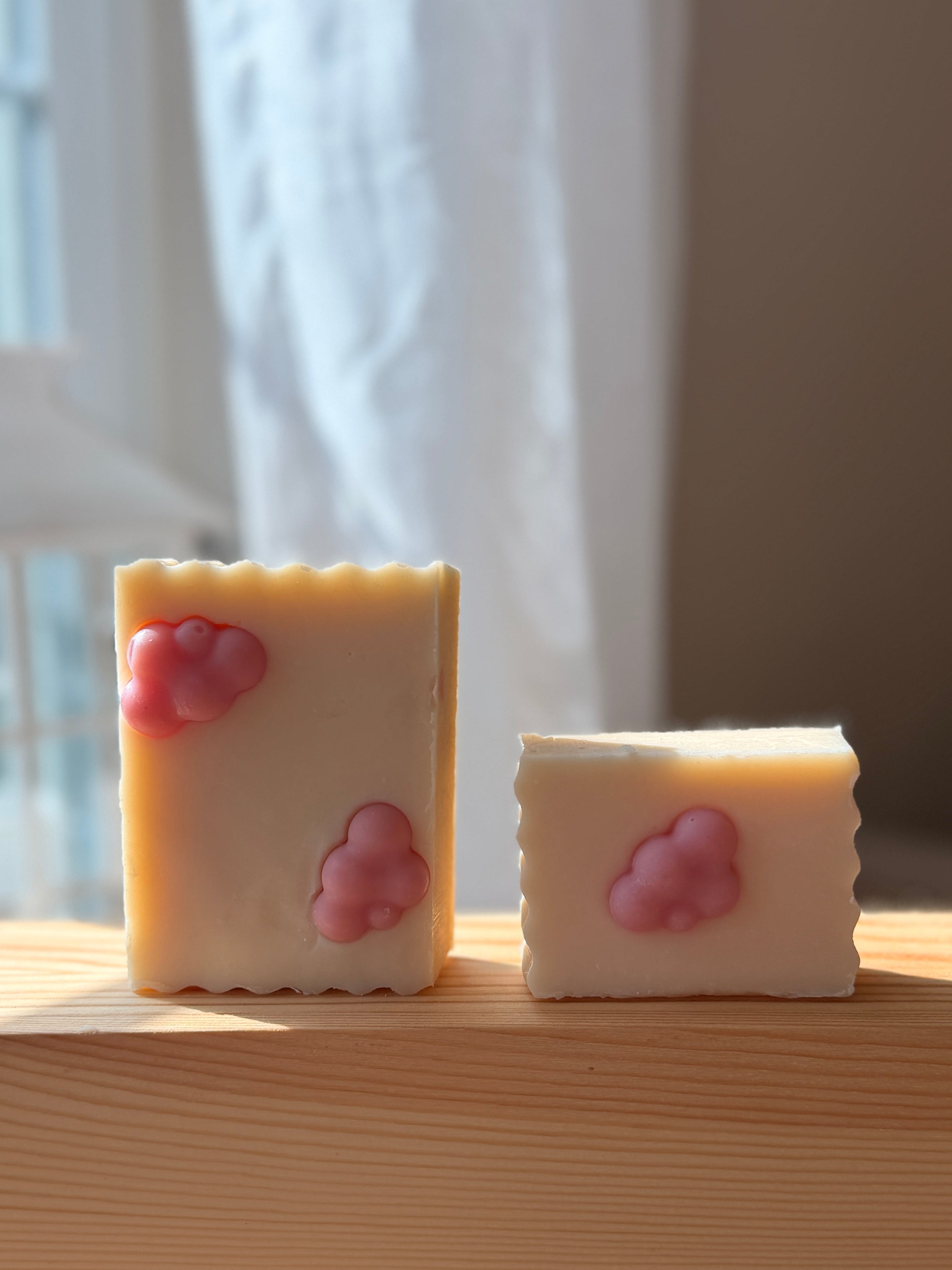 Natural handmade Goat milk Soap for sensitive skin ( for kids and adults)
