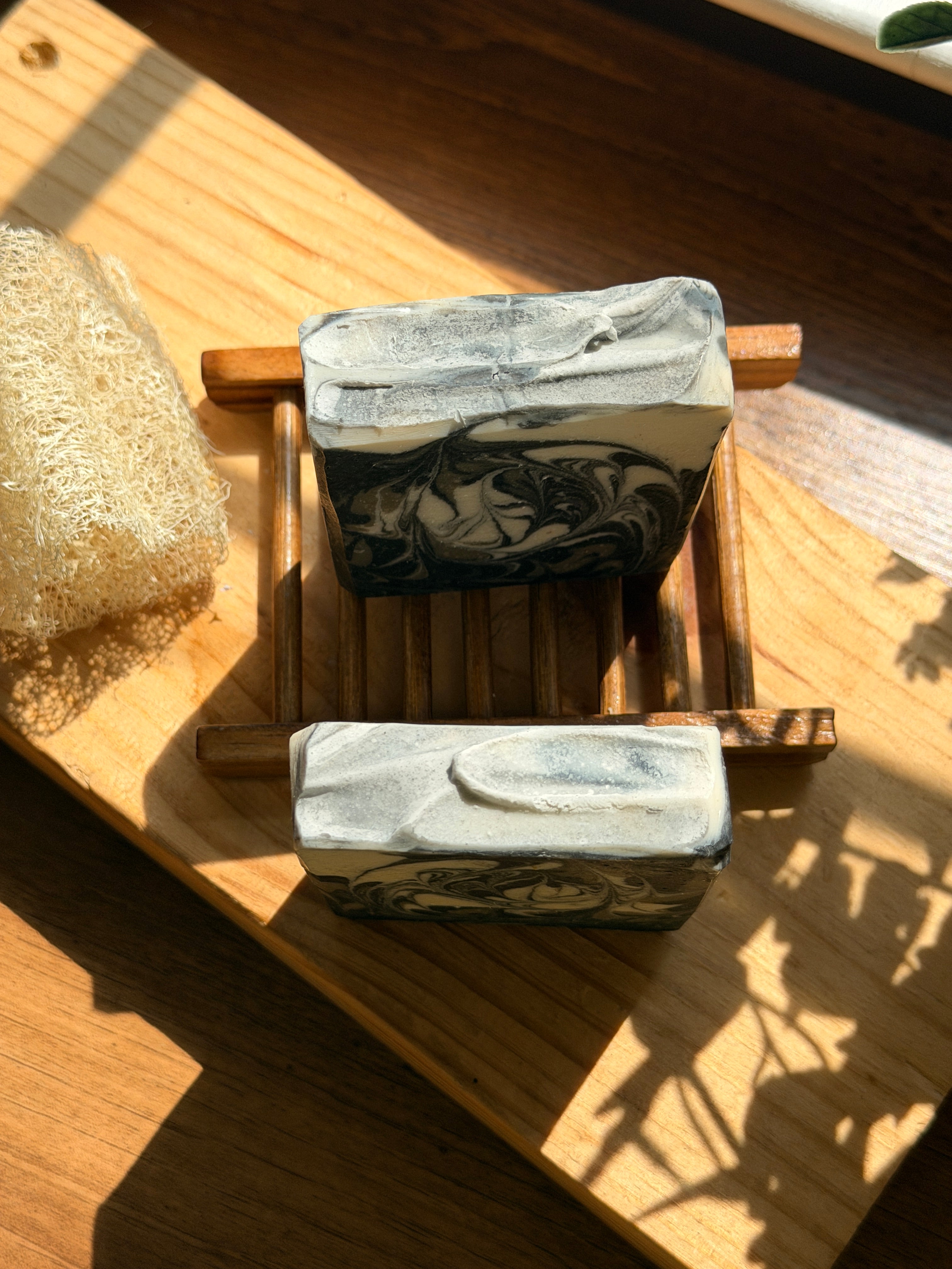 Charcoal mud Facial bar